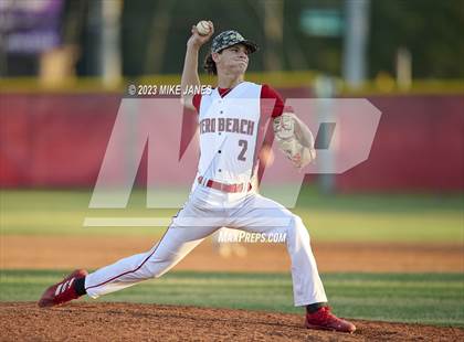 Thumbnail 1 in 44th Annual FACA South All-Stars vs East All-Stars photogallery.