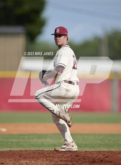 Thumbnail 3 in 44th Annual FACA South All-Stars vs East All-Stars photogallery.