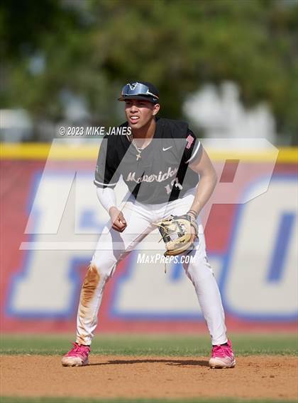 Thumbnail 3 in 44th Annual FACA South All-Stars vs East All-Stars photogallery.