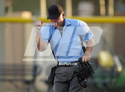Thumbnail 3 in 44th Annual FACA South All-Stars vs East All-Stars photogallery.