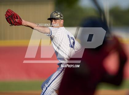 Thumbnail 2 in 44th Annual FACA South All-Stars vs East All-Stars photogallery.