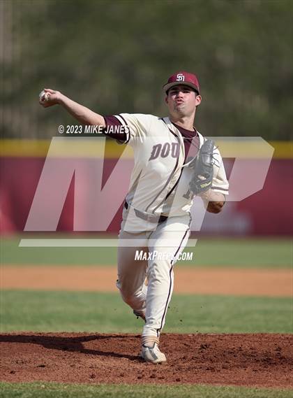Thumbnail 2 in 44th Annual FACA South All-Stars vs East All-Stars photogallery.
