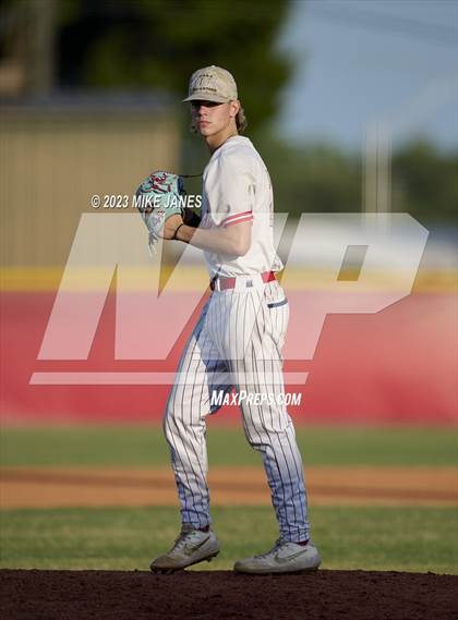 Thumbnail 3 in 44th Annual FACA South All-Stars vs East All-Stars photogallery.
