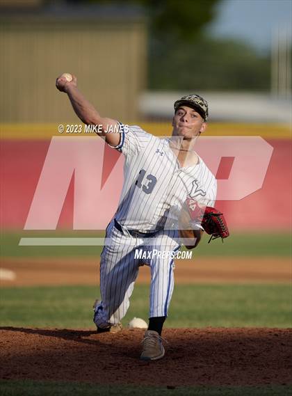 Thumbnail 1 in 44th Annual FACA South All-Stars vs East All-Stars photogallery.