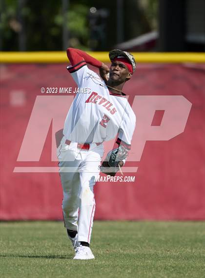 Thumbnail 1 in 44th Annual FACA South All-Stars vs East All-Stars photogallery.