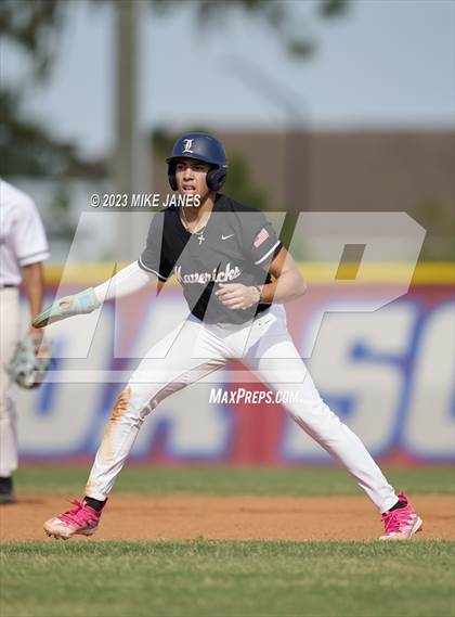 Thumbnail 1 in 44th Annual FACA South All-Stars vs East All-Stars photogallery.