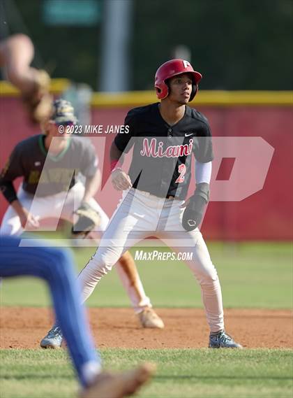 Thumbnail 2 in 44th Annual FACA South All-Stars vs East All-Stars photogallery.