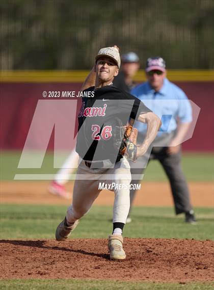Thumbnail 3 in 44th Annual FACA South All-Stars vs East All-Stars photogallery.