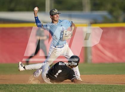 Thumbnail 2 in 44th Annual FACA South All-Stars vs East All-Stars photogallery.