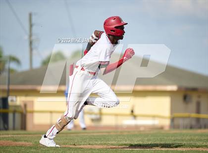 Thumbnail 3 in 44th Annual FACA South All-Stars vs East All-Stars photogallery.