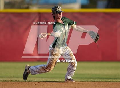 Thumbnail 3 in 44th Annual FACA South All-Stars vs East All-Stars photogallery.