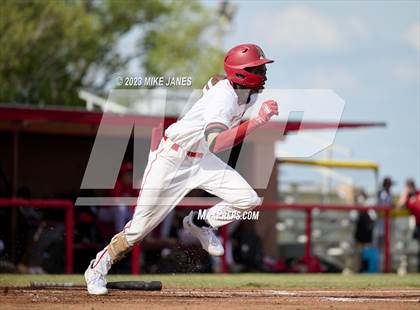 Thumbnail 2 in 44th Annual FACA South All-Stars vs East All-Stars photogallery.