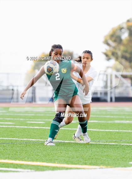 Thumbnail 1 in Patrick Henry vs. Mt. Carmel (CIF SDS DI Finals) photogallery.