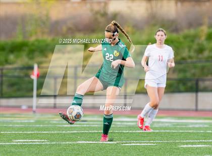 Thumbnail 2 in Patrick Henry vs. Mt. Carmel (CIF SDS DI Finals) photogallery.
