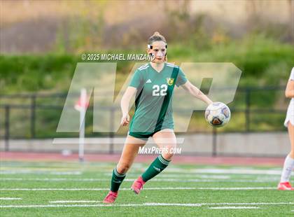 Thumbnail 3 in Patrick Henry vs. Mt. Carmel (CIF SDS DI Finals) photogallery.