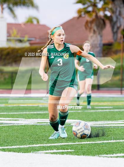 Thumbnail 2 in Patrick Henry vs. Mt. Carmel (CIF SDS DI Finals) photogallery.