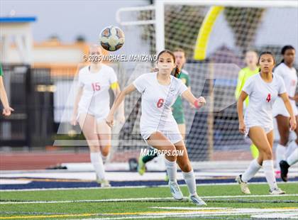 Thumbnail 2 in Patrick Henry vs. Mt. Carmel (CIF SDS DI Finals) photogallery.
