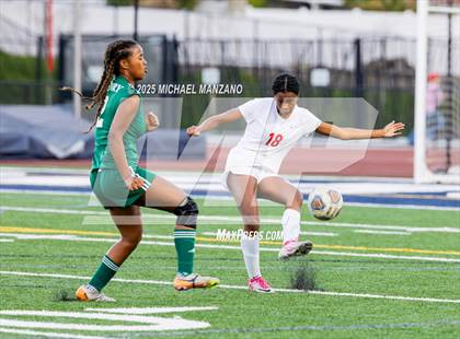 Thumbnail 2 in Patrick Henry vs. Mt. Carmel (CIF SDS DI Finals) photogallery.