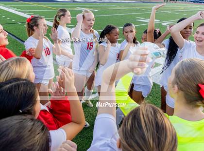 Thumbnail 3 in Patrick Henry vs. Mt. Carmel (CIF SDS DI Finals) photogallery.