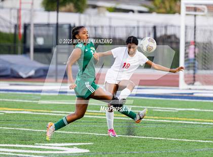 Thumbnail 3 in Patrick Henry vs. Mt. Carmel (CIF SDS DI Final) photogallery.