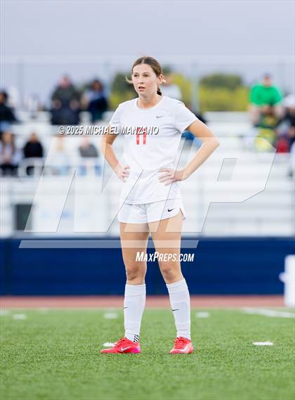 Thumbnail 1 in Patrick Henry vs. Mt. Carmel (CIF SDS DI Finals) photogallery.