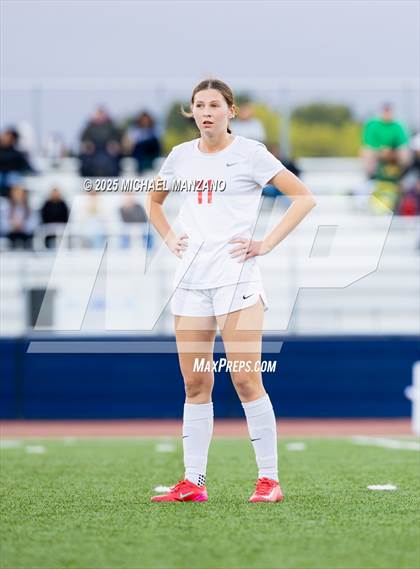 Thumbnail 3 in Patrick Henry vs. Mt. Carmel (CIF SDS DI Final) photogallery.