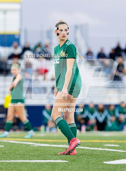 Thumbnail 2 in Patrick Henry vs. Mt. Carmel (CIF SDS DI Finals) photogallery.