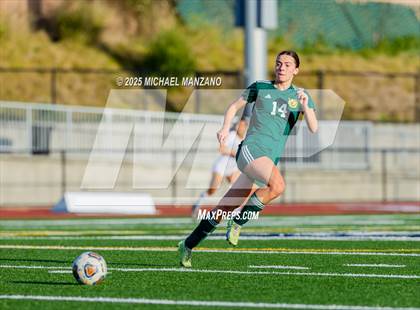 Thumbnail 2 in Patrick Henry vs. Mt. Carmel (CIF SDS DI Finals) photogallery.