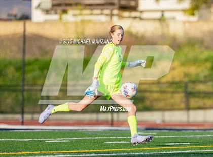 Thumbnail 2 in Patrick Henry vs. Mt. Carmel (CIF SDS DI Finals) photogallery.