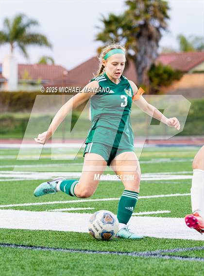 Thumbnail 3 in Patrick Henry vs. Mt. Carmel (CIF SDS DI Finals) photogallery.