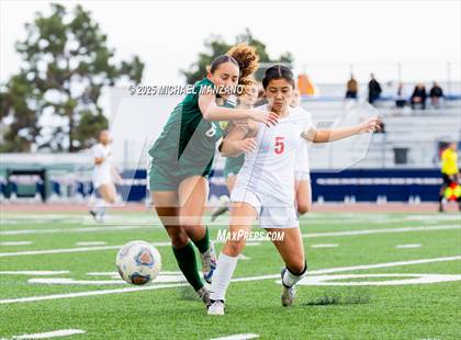 Thumbnail 2 in Patrick Henry vs. Mt. Carmel (CIF SDS DI Finals) photogallery.