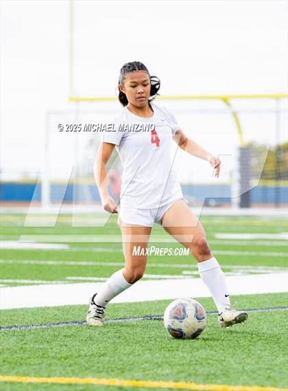Thumbnail 3 in Patrick Henry vs. Mt. Carmel (CIF SDS DI Finals) photogallery.