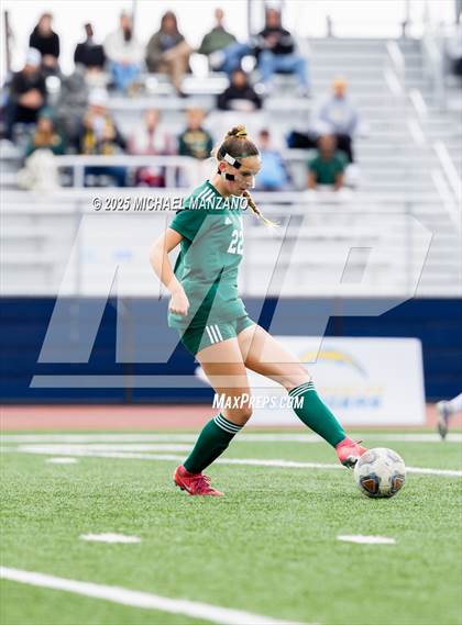 Thumbnail 3 in Patrick Henry vs. Mt. Carmel (CIF SDS DI Finals) photogallery.