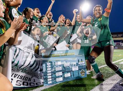 Thumbnail 3 in Patrick Henry vs. Mt. Carmel (CIF SDS DI Finals) photogallery.