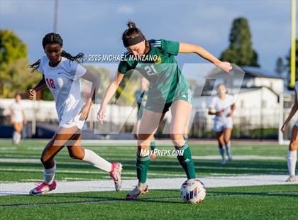 Thumbnail 2 in Patrick Henry vs. Mt. Carmel (CIF SDS DI Finals) photogallery.