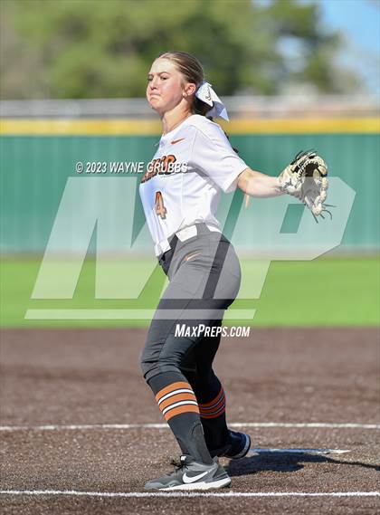 Thumbnail 2 in Gilmer vs. Rusk (Ladycat Classic) photogallery.