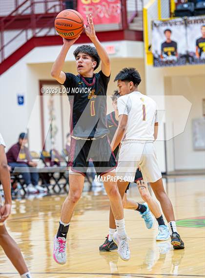 Thumbnail 3 in Academy for Technology and The Classics @ Santa Fe Indian (NMAA District 2-3A Round 1) photogallery.