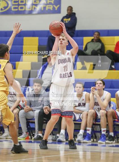 Thumbnail 1 in Dublin vs. Fresno (Clovis Elks Tournament) photogallery.