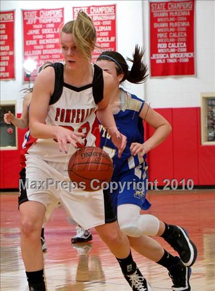 Thumbnail 3 in Newtown @ Pomperaug (SWC Quarterfinal) photogallery.