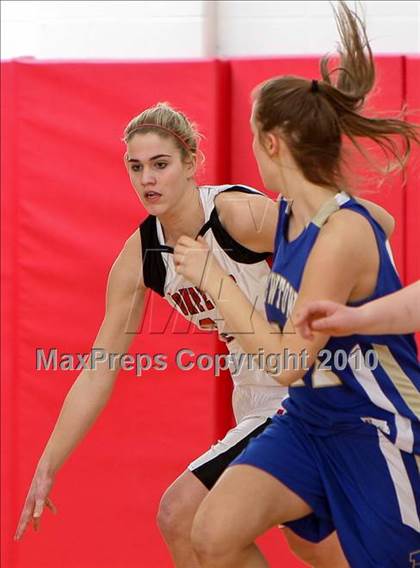 Thumbnail 2 in Newtown @ Pomperaug (SWC Quarterfinal) photogallery.