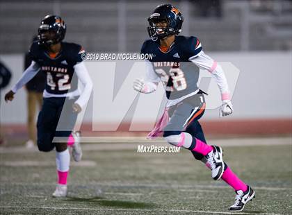 Thumbnail 2 in Lakeview Centennial vs Sachse photogallery.