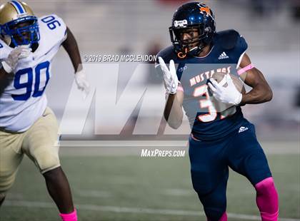 Thumbnail 2 in Lakeview Centennial vs Sachse photogallery.
