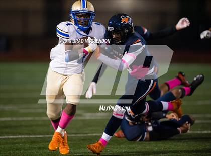 Thumbnail 2 in Lakeview Centennial vs Sachse photogallery.