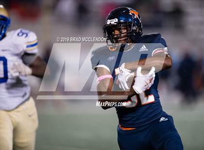 Thumbnail 2 in Lakeview Centennial vs Sachse photogallery.