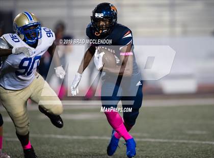 Thumbnail 2 in Lakeview Centennial vs Sachse photogallery.