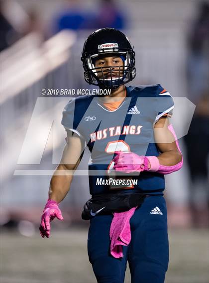 Thumbnail 2 in Lakeview Centennial vs Sachse photogallery.