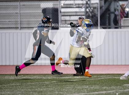 Thumbnail 2 in Lakeview Centennial vs Sachse photogallery.