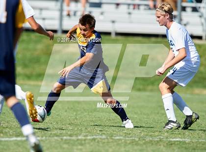 Thumbnail 1 in Charlotte Latin vs. North Raleigh Christian Academy (Ravenscroft Soccer Invitational) photogallery.