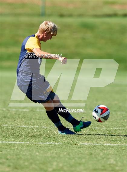 Thumbnail 1 in Charlotte Latin vs. North Raleigh Christian Academy (Ravenscroft Soccer Invitational) photogallery.