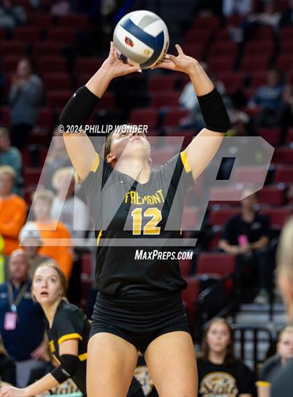 Thumbnail 1 in Fremont vs. Elkhorn South photogallery.
